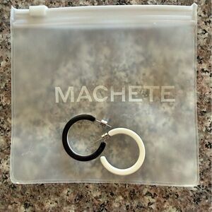 Machete mini hoops black and white